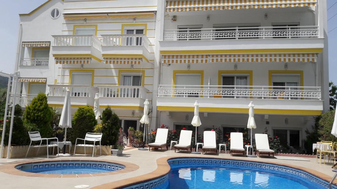 Ioli Apartments タソス エクステリア 写真